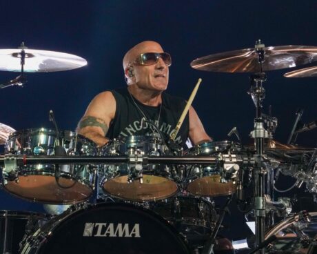 Kenny Aronoff on drums